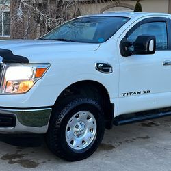2017 Nissan Titan