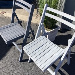 Folding Vintage Chairs In Grey