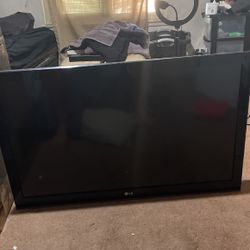 LG 40’+ FLAT SCREEN