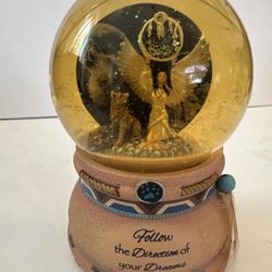 Bradford Exchange Awakening The Spirit Mystical Dreams Wolf Art Glitter Globe