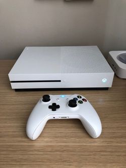Xbox One + Controller + Games + Power Cable