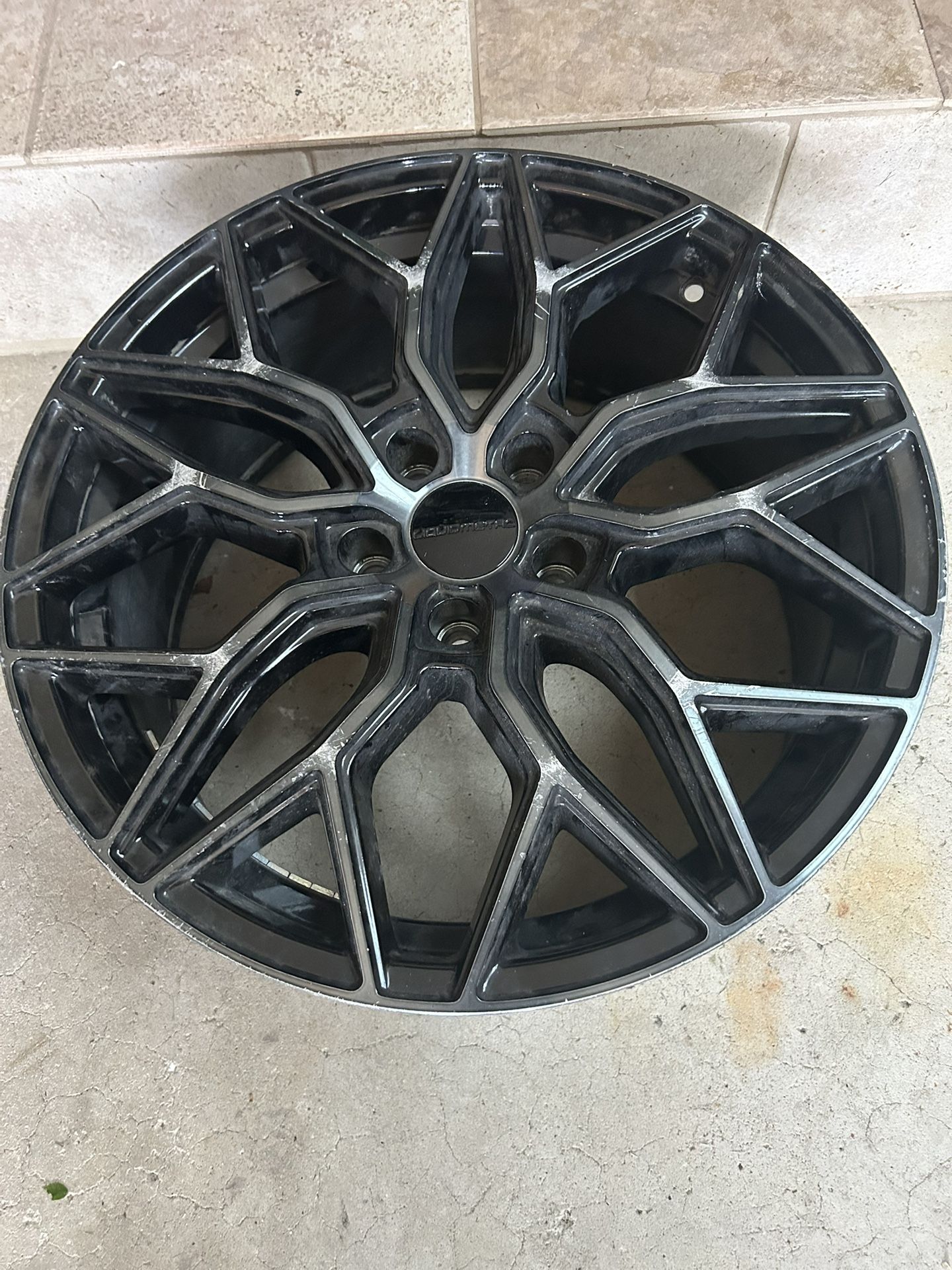 Used 18in Liquid Metal Hawk Rim