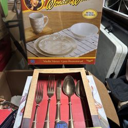 Wonder women Dinning Set