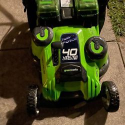 TWIN FORCE BLOCK DUSTER LAWN MOWER 