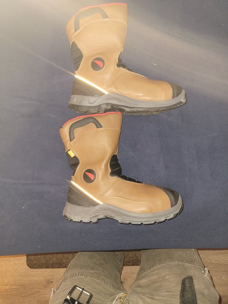 Red Wings Work 