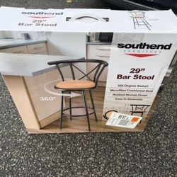 2 NEW bar Stools  ($20ea or Best Offer!)