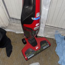 Dirt Devil Vacuum