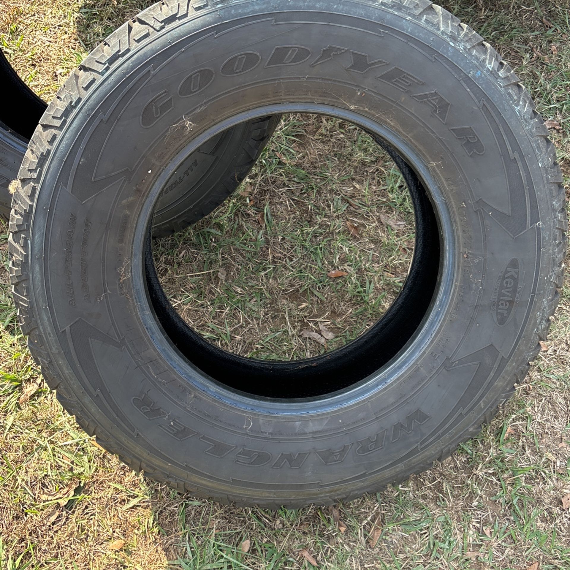 Tire 275/70/r18