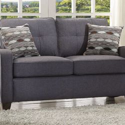 DEEP SEAT LOVESEAT WITH CUSHIONS NEW