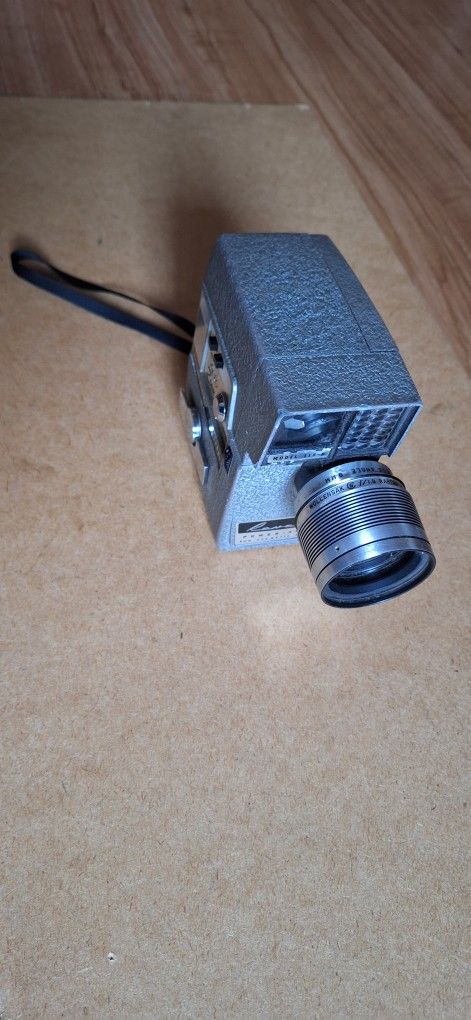 Vintage Revere Eye-Matic 8mm Power Zoom camera