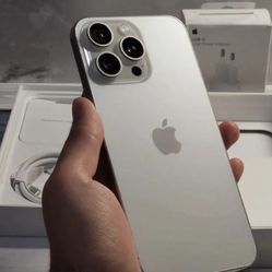 Iphone 15 Pro max Natural Titanium 256gb