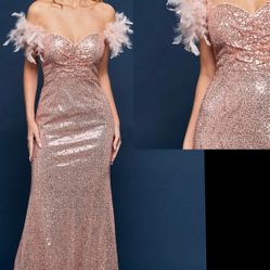 New With Tags Rose Gold Feather & Sequin Formal Dress & Prom Dress $105