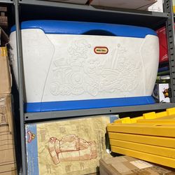 toys organizer