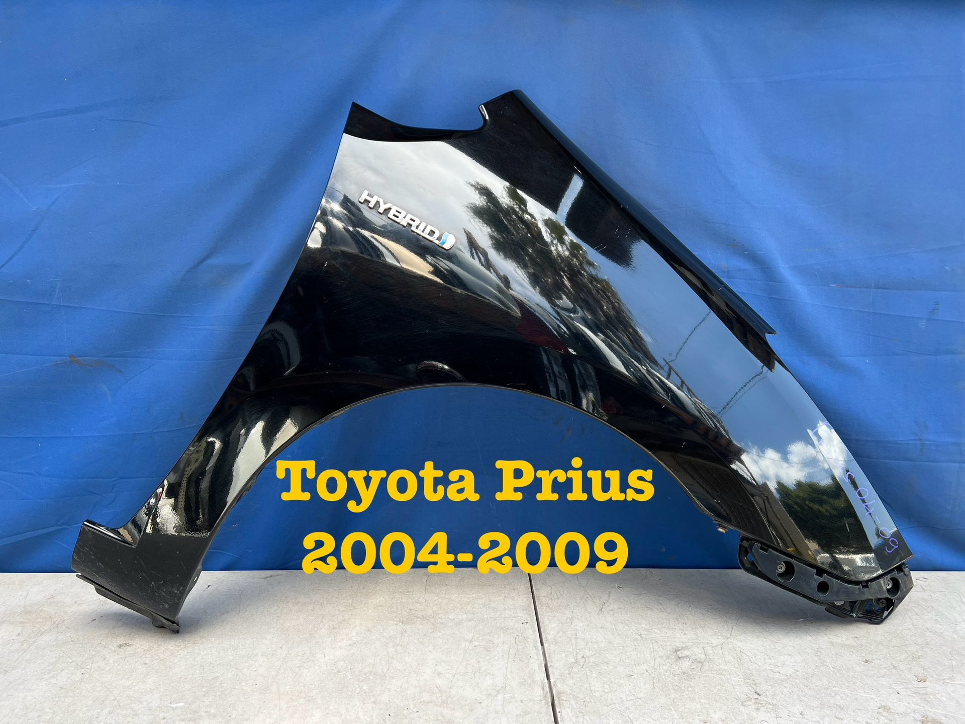 2004-2009 Toyota Prius Fender OEM 