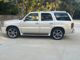 2004 Cadillac Escalade