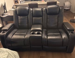 Recliner asking 300$ or OBO!!