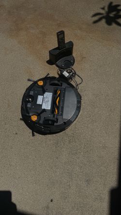 Roomba vacuum
