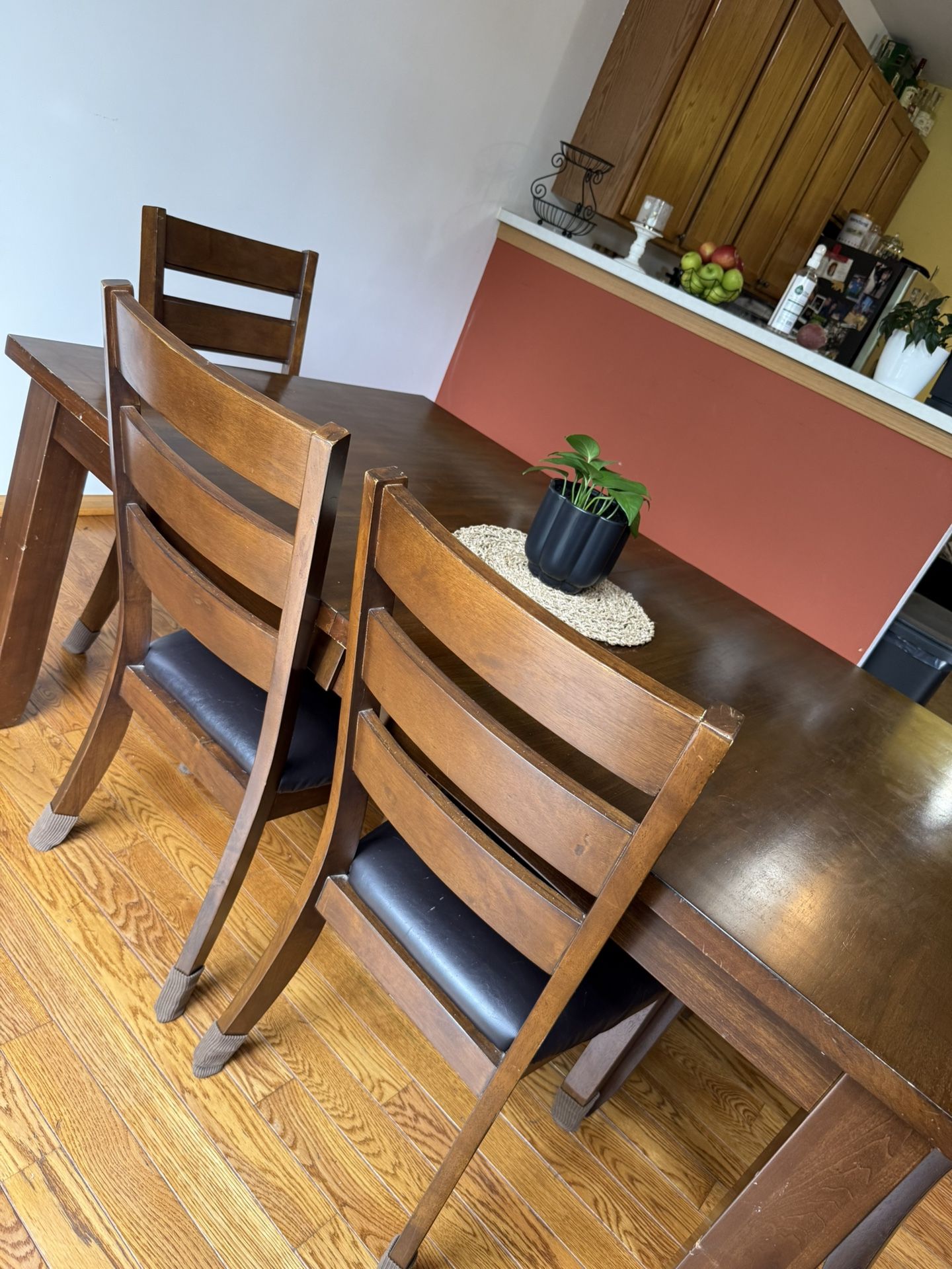 Dining Room Table 