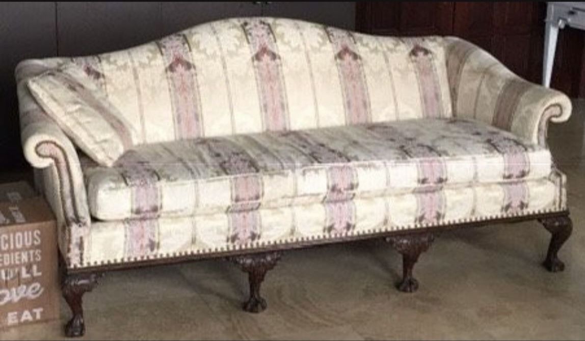 Elegant Antique Sofa Chippendale Era