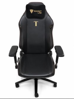 Secretlab TITAN EVO Gaming Chair – Like New