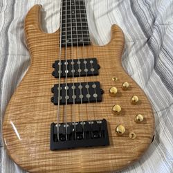CARVIN BASS MAPLE FLAME MADE IN USA