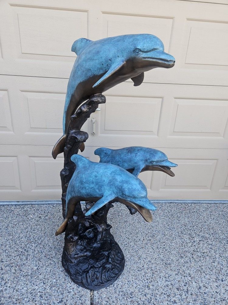 Bronze 3 Dolphins Fountain 