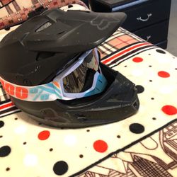 Fox dirt bike riding helmet