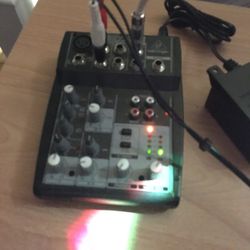 Mixer BERINGER 