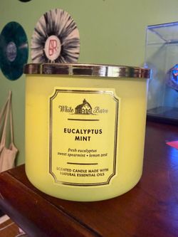 Eucalyptus Scented Candle