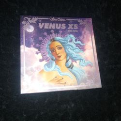 Venus XS Blue Opal Eye Shadow Pallet