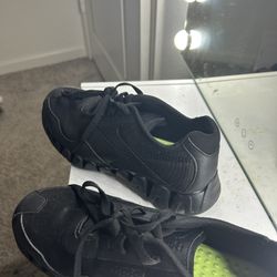 Shoes 👞 (Reebox & Vans)