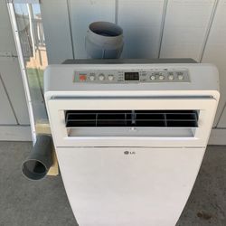LG- Air Conditioner 12,000 Btu Works Great! Missing Remote