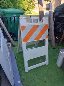 45"  High   Plasticade  Barricade