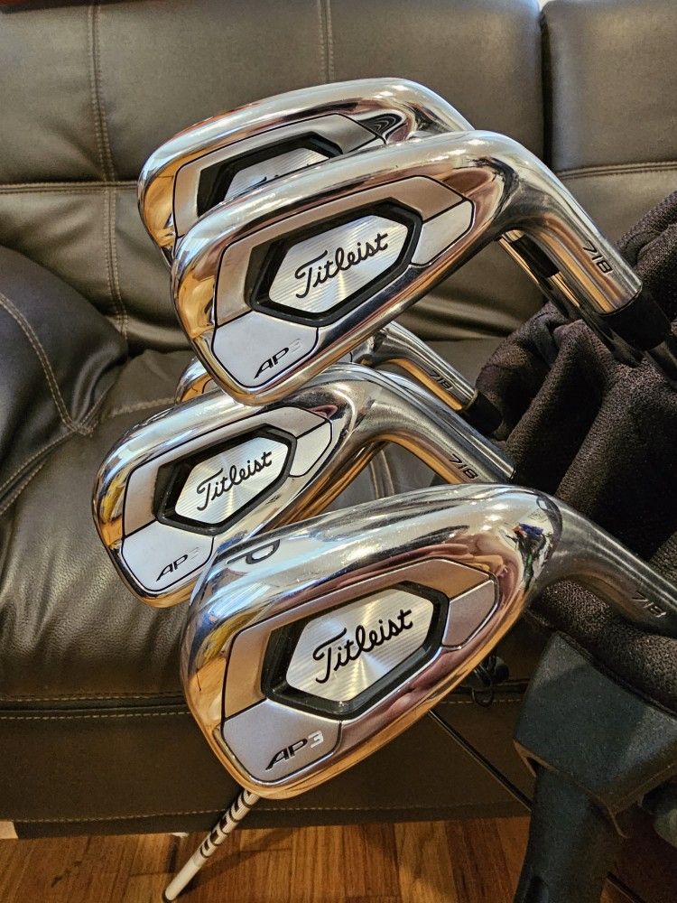 Titleist AP3 718 Golf Irons 4-9, PW Stiff Flex