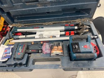 BOSCH ROTARY LASER $400