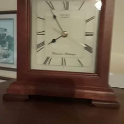 Vintage Seiko Quartz Westminster Whittington Mantel Wood Dual Chime Clock Mantle