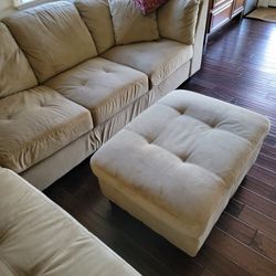 Sectonal Sofa With Ottoman