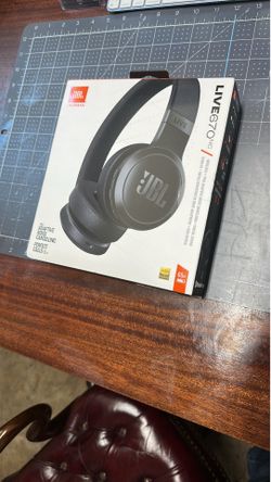 JBL Live 670 headphone New