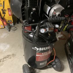 Husky 30gal Compressor 