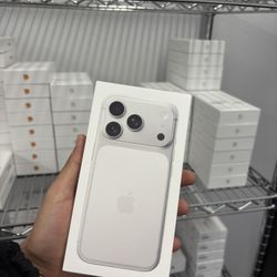 💥Apple iPhone 17 Pro 256GB Silver – Brand New Sealed 