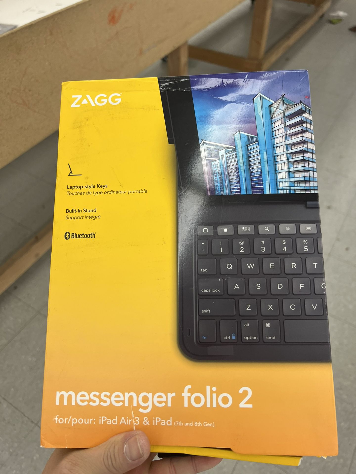ZAGG - Messenger Folio 2 Keyboard & Case ipad air 3 & ipad 7th 8th