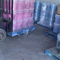5 Gallon Laundry Detergents, Fabric Softener And Cleaning Supplies