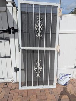 screen door