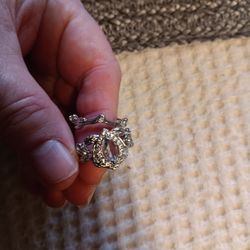 Very Cool Detailed Ring