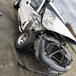 2004 Chevy Silverado Parting Out Parts 