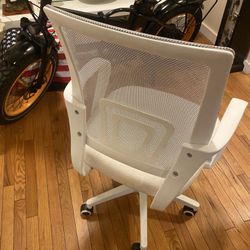 Office Chair Pearl White