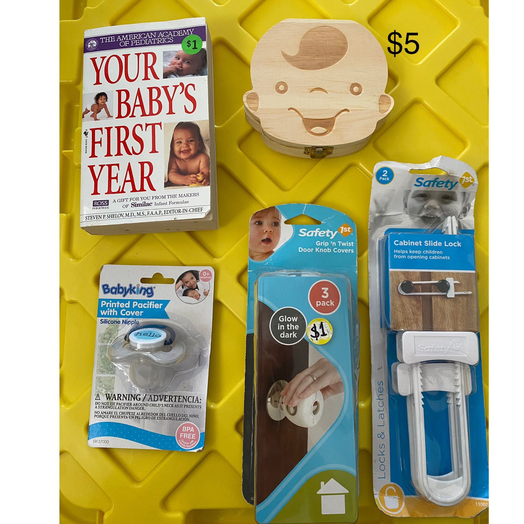 Baby Items,Clothes & Books - Artículos y ropa para bebés