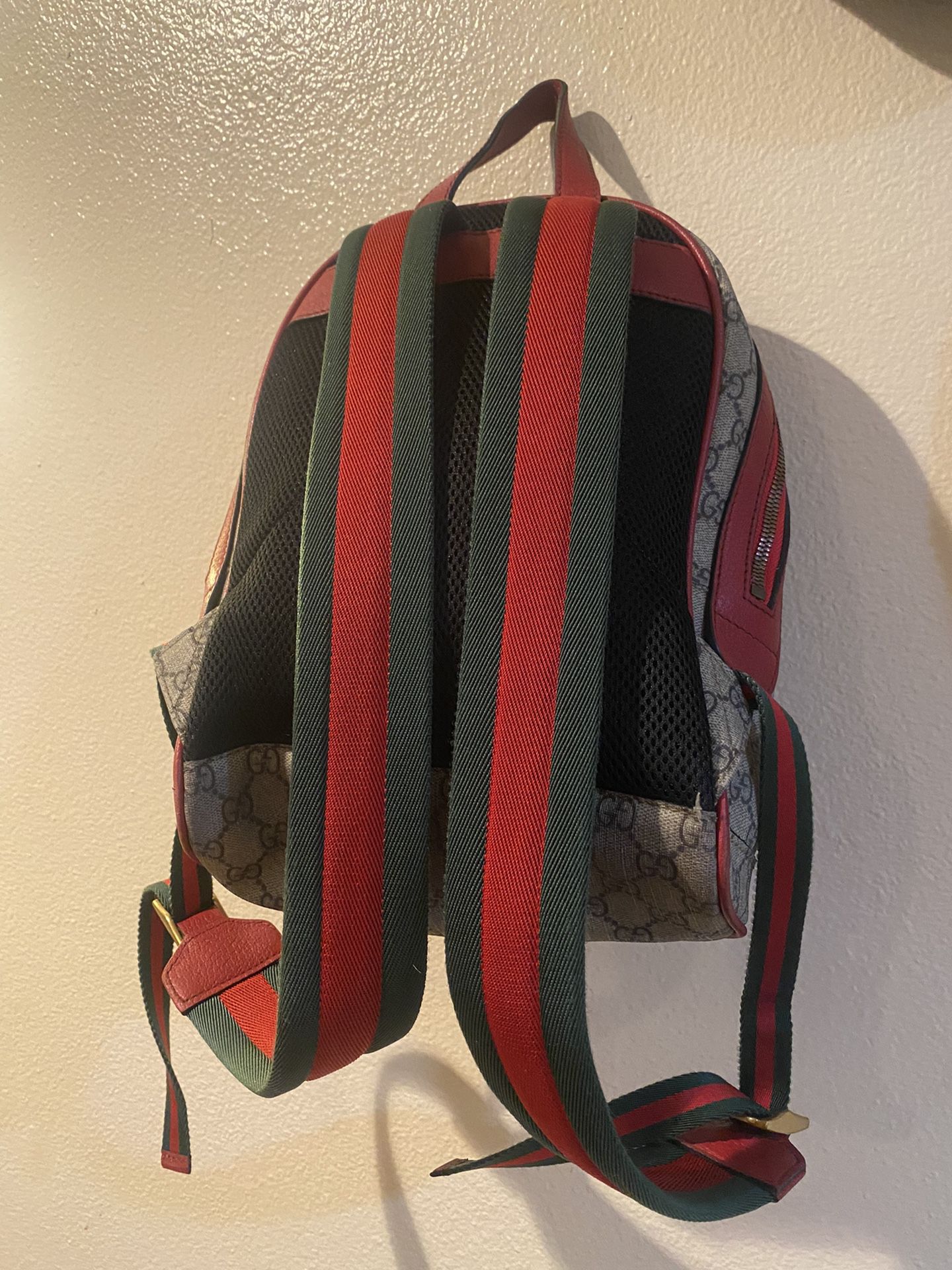 Gucci Backpack (large) for Sale in Mesa, AZ - OfferUp