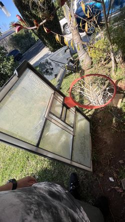 Spalding basket ball hoop