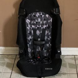 LIKE NEW CAR SEAT 2 IN 1 BOOSTER!!!